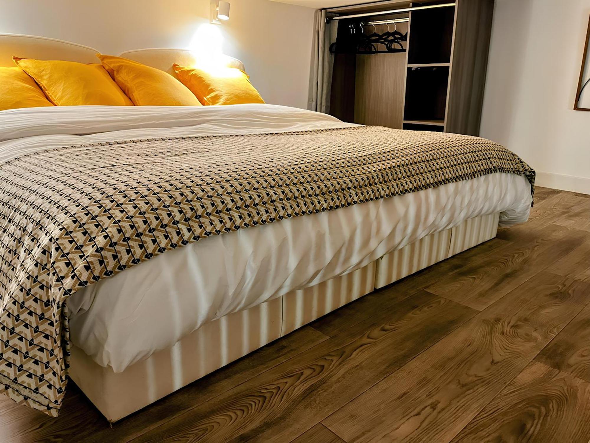 Апартаменты Tinyhouse Experience In Beaujolais Виллефранче-Сур-Салне Экстерьер фото