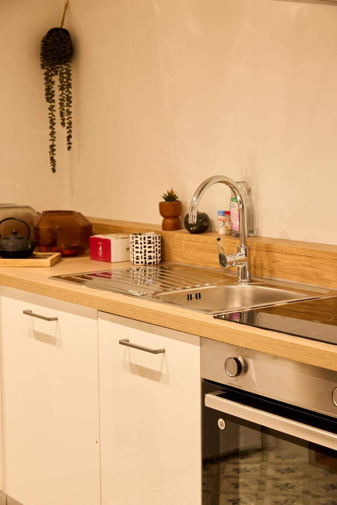 Апартаменты Tinyhouse Experience In Beaujolais Виллефранче-Сур-Салне Экстерьер фото